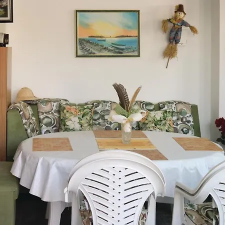 Three-bedroom Holiday In Casa de Férias Sveti Vlas